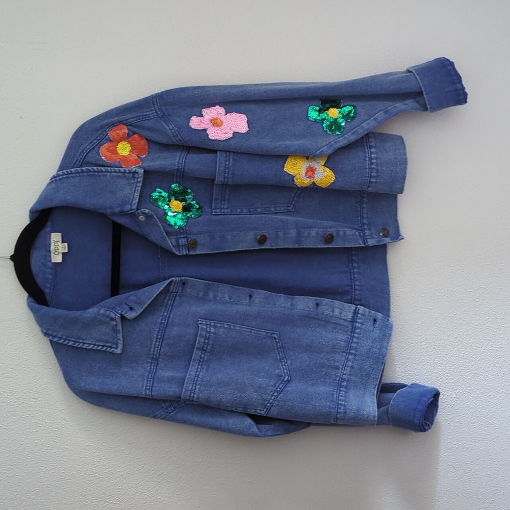 Flower Appliqued Denim Jacket